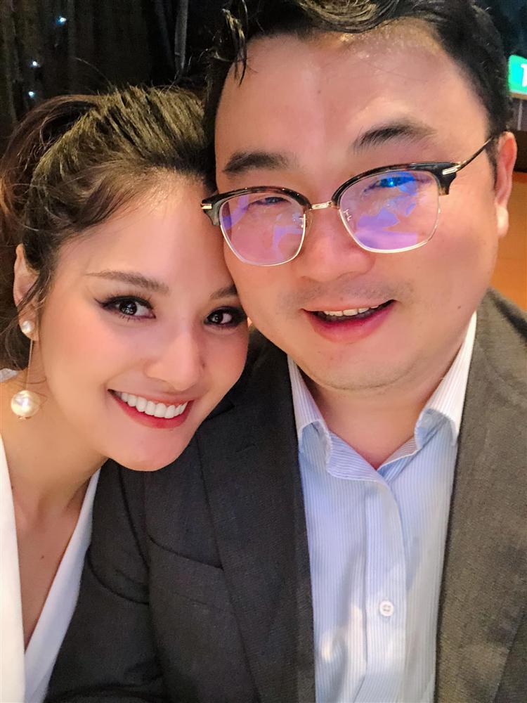 Hoa hậu Hương Giang mỗi ngày phải giải quyết 80 vụ kiện cáo-9