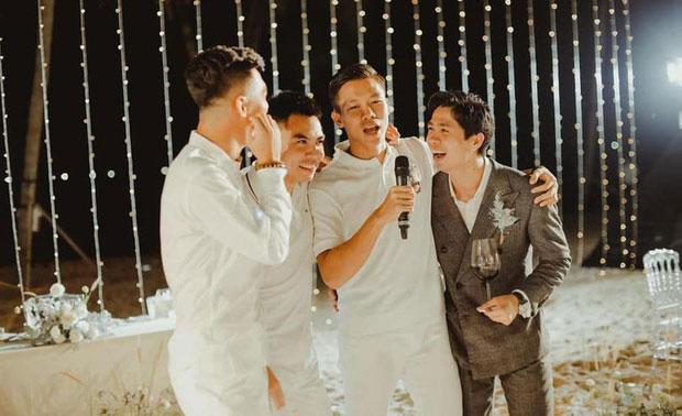 Dàn cầu thủ đồng loạt xả hình đám cưới Công Phượng, lầy nhất là lời nhắn của Quế Ngọc Hải-7