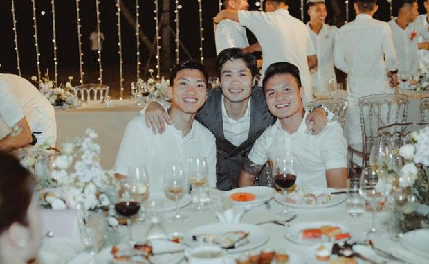 Dàn cầu thủ đồng loạt xả hình đám cưới Công Phượng, lầy nhất là lời nhắn của Quế Ngọc Hải-8