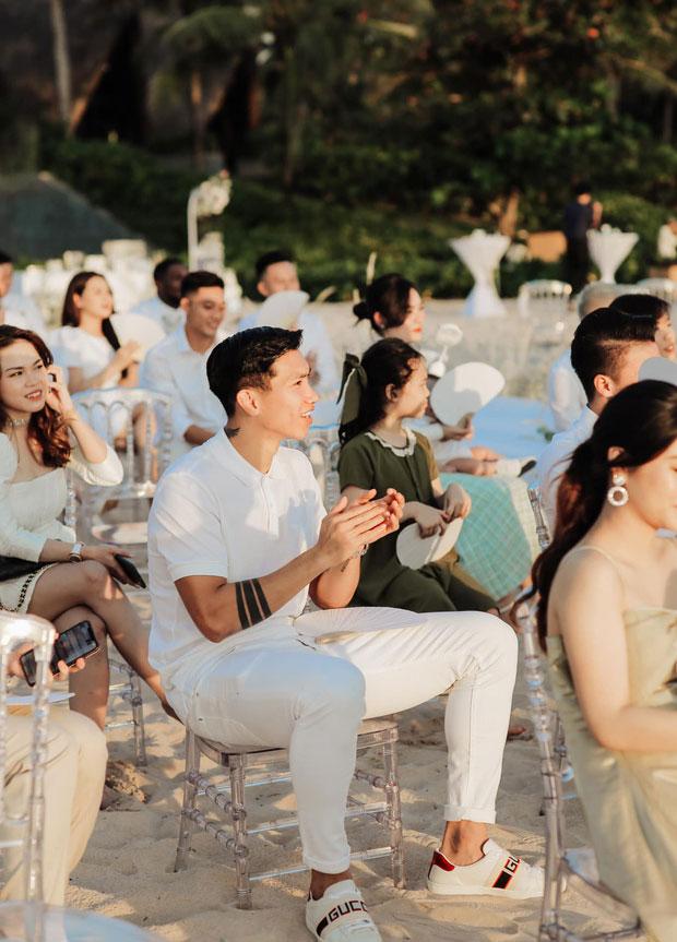 Dàn cầu thủ đồng loạt xả hình đám cưới Công Phượng, lầy nhất là lời nhắn của Quế Ngọc Hải-11