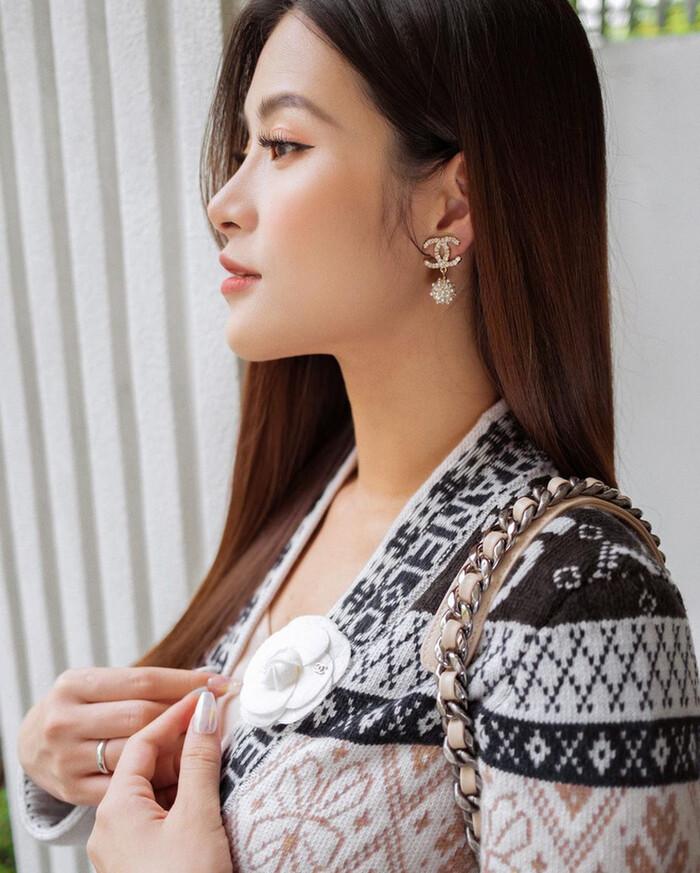 Nhan sắc mẹ bỉm Đông Nhi 1 tháng sau sinh gây bất ngờ-3