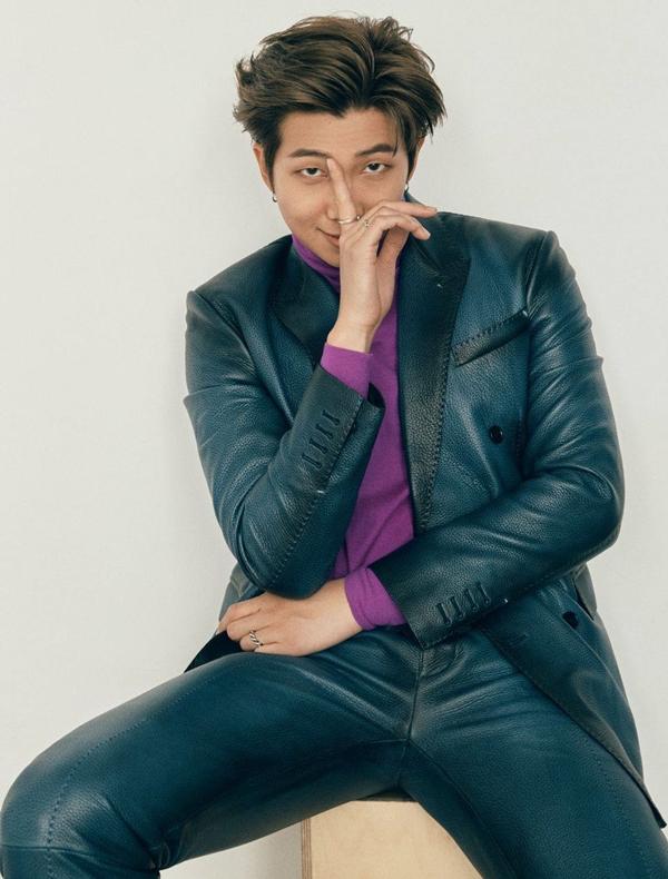 Bất ngờ bị dò chuyện yêu đương, BTS xuất chiêu kungfu bẻ lái đỉnh cao-4