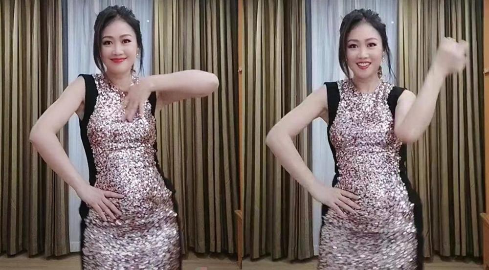 Chúc Anh Đài Lương Tiểu Băng phát tướng, bị đồn mang thai ở tuổi 51-1