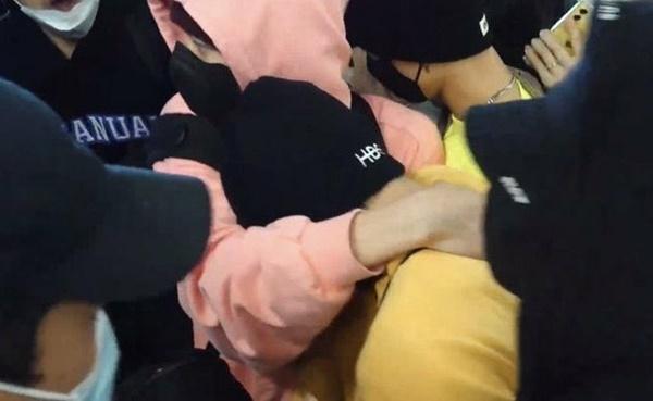 Những Idols có trái tim sắt đá, vượt qua đau thương để debut thành công-2