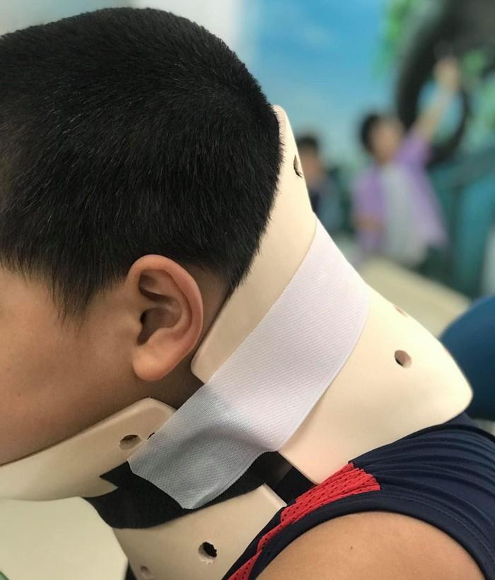 Học theo trò nhào lộn trên Tiktok, bé trai 10 tuổi ở TP. HCM bị chấn thương đốt sống cổ-1