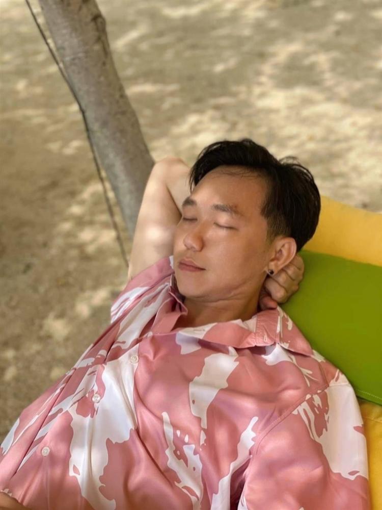 Anh Đức lộ mặt mộc đời thực khác xa dung mạo trên truyền hình-3