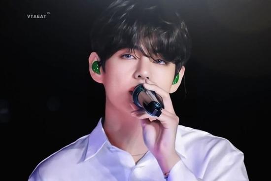 Vì sao V BTS có biệt danh 'chàng trai quần tím' và 'chàng trai mic xanh'