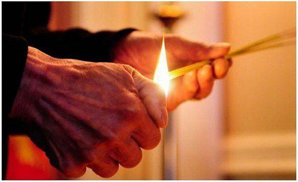 Ngày Rằm thắp trên bàn thờ bao nhiêu nén hương để thu hút tài lộc, mọi chuyện hanh thông?-3