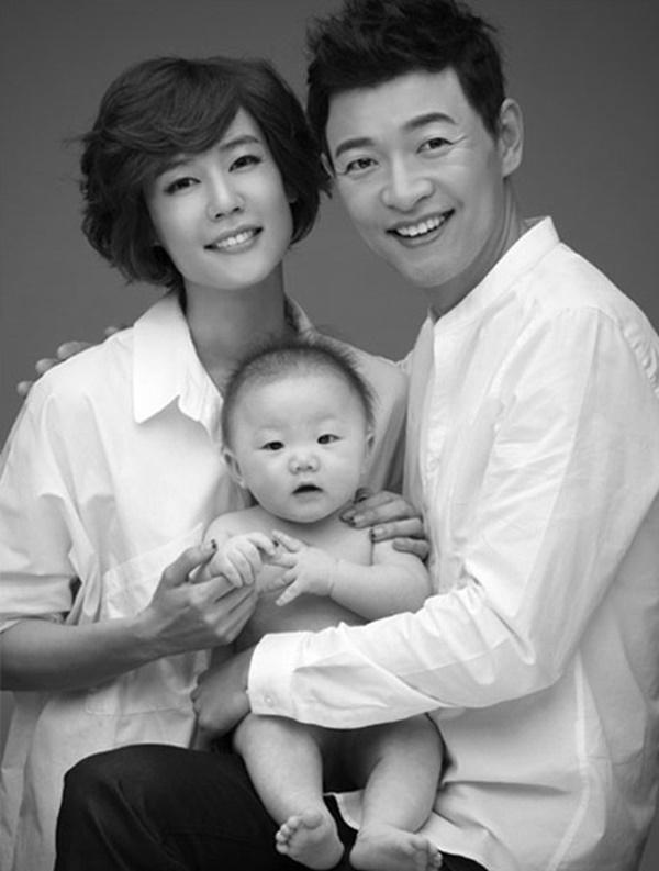 Mỹ nhân Giày Thuỷ Tinh sau 18 năm: Ác nữ đóng cảnh bỏng mắt, tuổi U50 phim vận vào đời-12