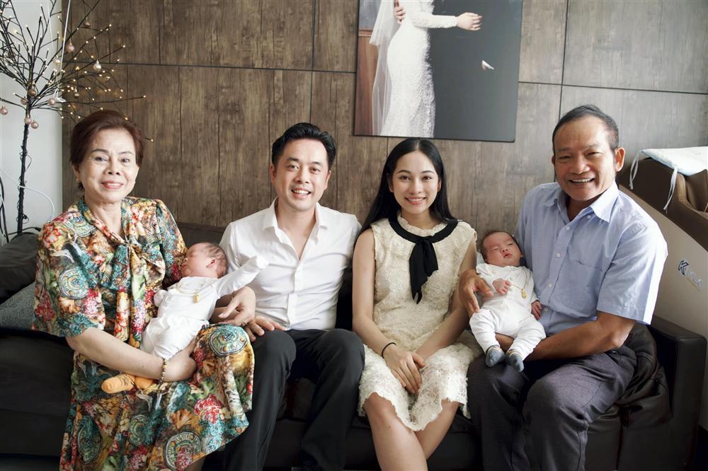 Nhan sắc 3 mỹ nhân Việt sinh đôi sau 1 tháng vượt cạn-8