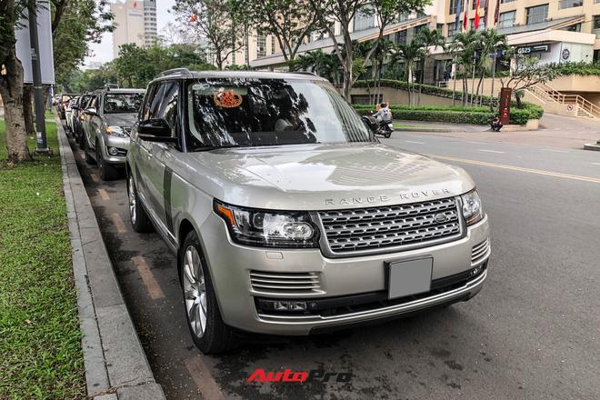 Choáng ngợp dàn siêu xe Phan Thành mang đi hỏi vợ, dẫn dầu là Rolls-Royce Wraith 34 tỷ-12