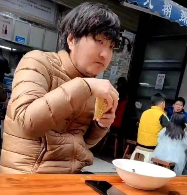 Vương Đại Trị sống chật vật sau scandal ngoại tình Đổng Khiết-1