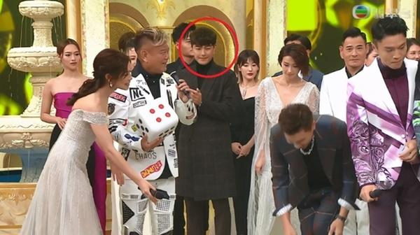 Hơn 200 nghệ sĩ TVB phải xét nghiệm Covid-19-1