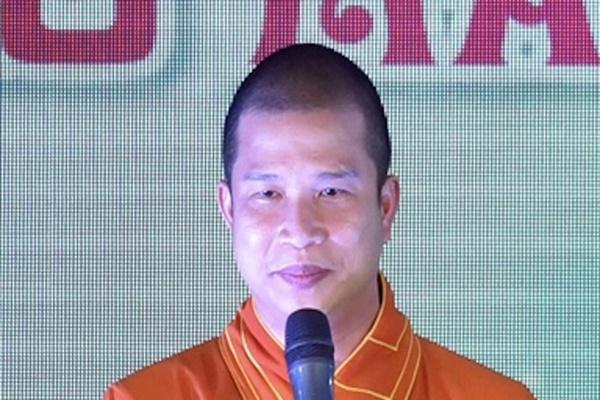 Đại đức Thích Đức Niệm sám hối tam bảo 6 tháng-3