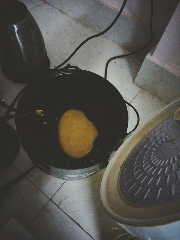 Một chiếc nồi cơm điện cân cả chục món ăn, món nào cũng long trọng-6