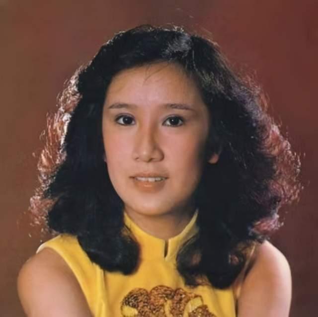 Trải nghiệm ngủ trong túi đựng xác chết không thể quên của nghệ sĩ lão làng TVB-4