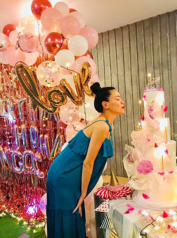 Hồ Ngọc Hà khóa môi Kim Lý cực ngọt, vóc dáng mẹ bỉm gây chú ý-3