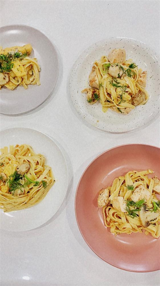 Hoa hậu Jolie Nguyễn ăn chay niệm Phật, gắn liền với các khóa tu-5