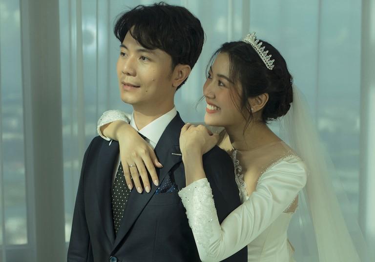 Tường San và những nàng hậu kết hôn khi chưa hết nhiệm kỳ-5