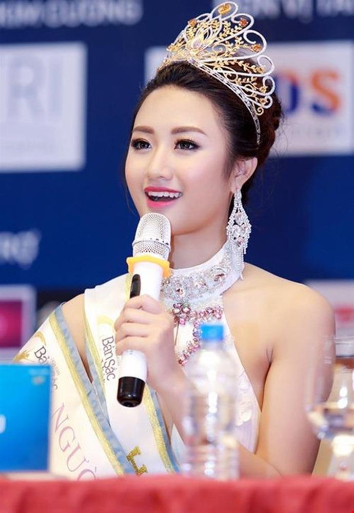 Tường San và những nàng hậu kết hôn khi chưa hết nhiệm kỳ-10