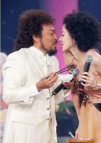 Đệ nhất mỹ nhân Đài loan độc thân ở tuổi 52 sau hàng loạt mối tình với các đại gia-4