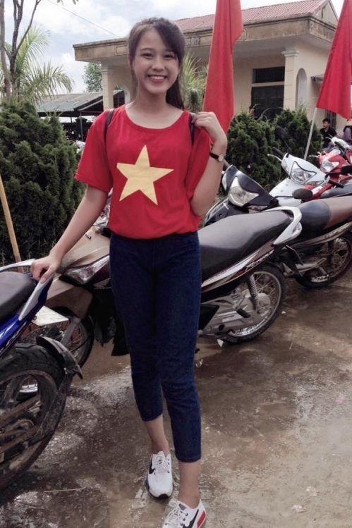 Loạt ảnh ô mai chưa từng công bố của Hoa hậu Đỗ Thị Hà: Đôi chân dài vượt trội-4