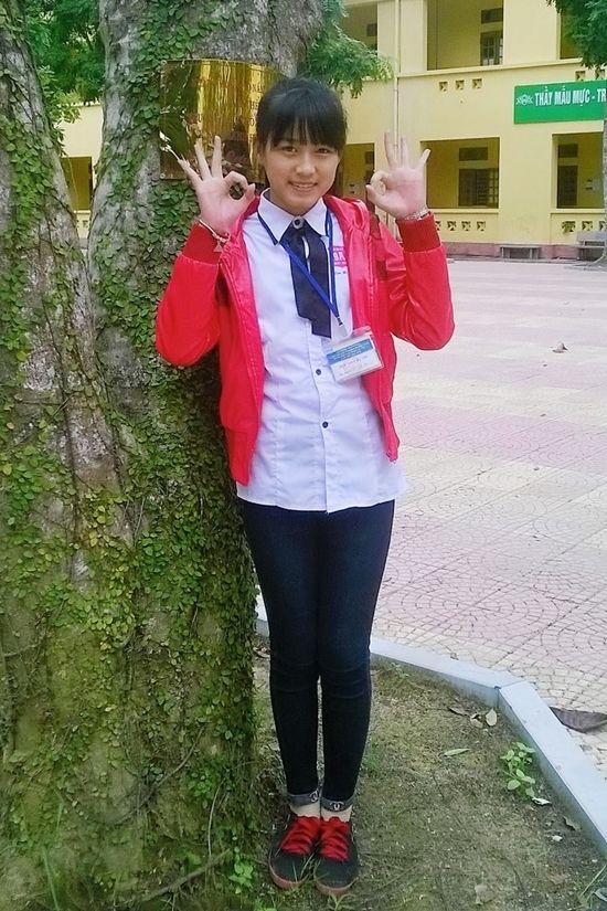 Loạt ảnh ô mai chưa từng công bố của Hoa hậu Đỗ Thị Hà: Đôi chân dài vượt trội-12