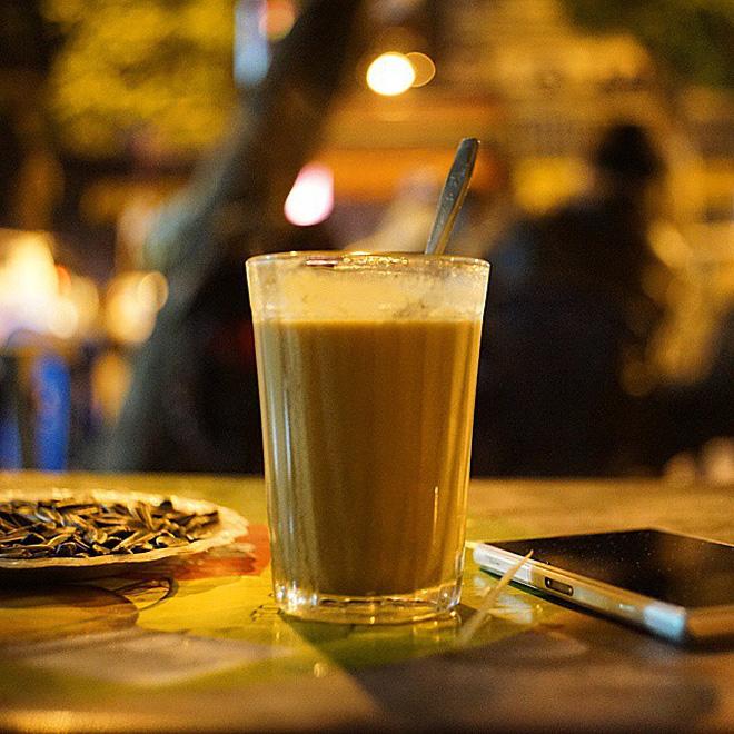 Gió lạnh về, thưởng thức ngay những thức uống nóng hổi vừa thổi vừa xuýt xoa này ở Hà Nội-9