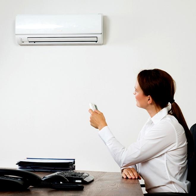 7 tác nhân gây lão hóa da ở văn phòng-1