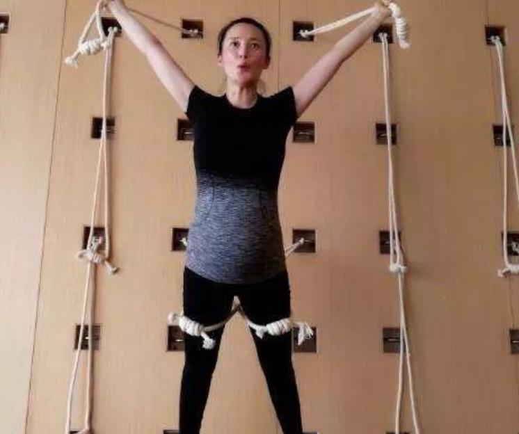 Tây Thi đẹp nhất màn ảnh Tưởng Cần Cần xuống sắc ở tuổi 45-8