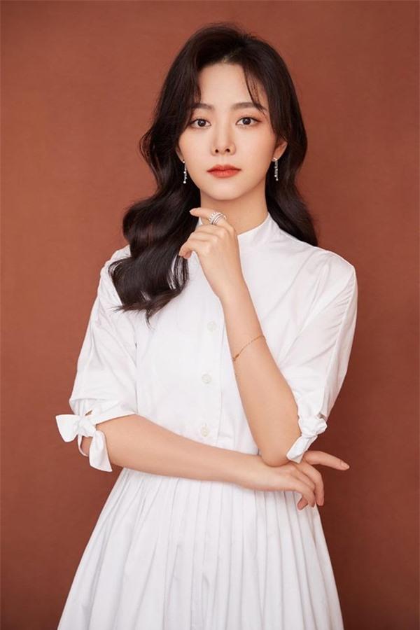 3 nhan sắc sinh năm 1990 nổi bật của làng giải trí Hoa ngữ-8