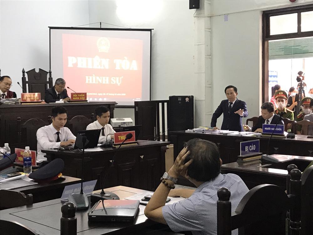 Lời khẩn cầu của nữ điều dưỡng trong vụ cựu bác sĩ da liễu bị tố hiếp dâm-2