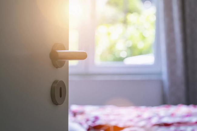 7 lưu ý giúp ngôi nhà của bạn luôn tràn ngập năng lượng tốt, phúc khí dồi dào, dẫn lối cho vận may ghé thăm-3