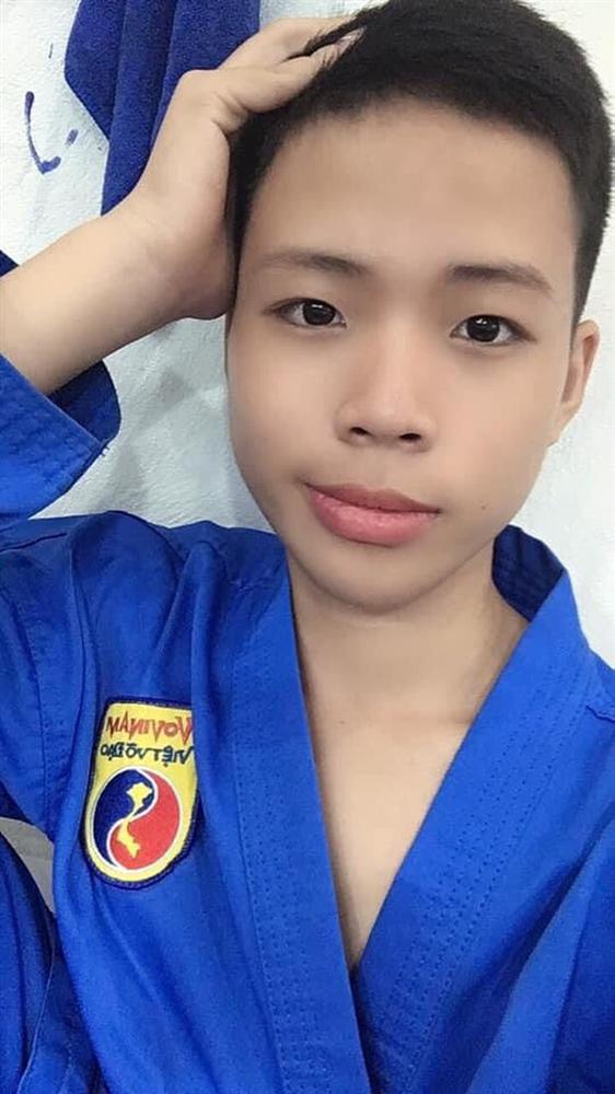 Thanh niên nuôi tóc 6 tháng trời để uốn giống Rocker Nguyễn nhưng lại đặt nhầm niềm tin ở tiệm làm đầu-2