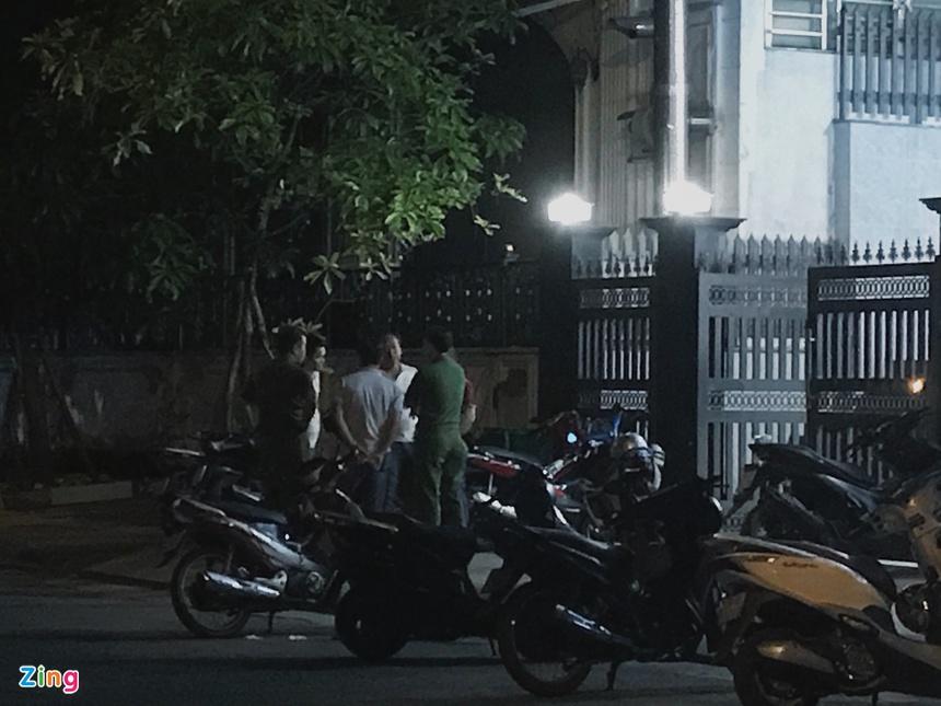 Cảnh sát phong tỏa nơi phát hiện thi thể người trong vali-4