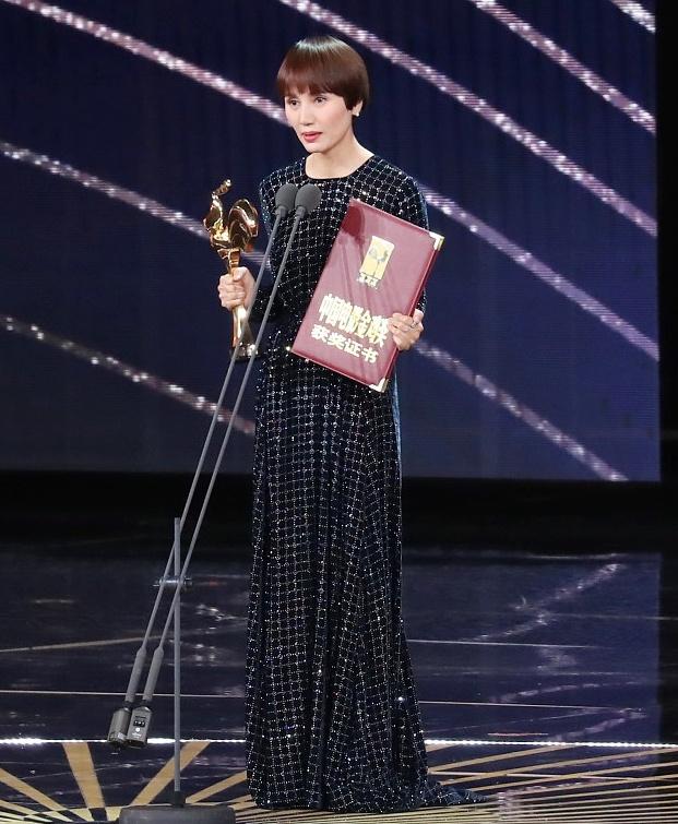 Châu Đông Vũ làm nên lịch sử khi chiến thắng tại giải Kim Kê 2020-5