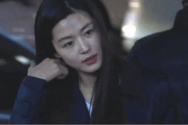 Ảnh chưa chỉnh sửa của mỹ nhân Hàn: Body Jeon Ji Hyun đẳng cấp, sống mũi Han Ga In hoàn hảo-12