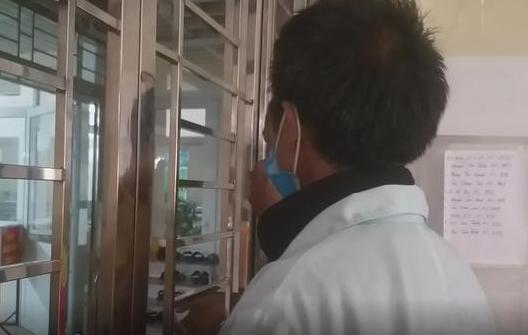 Xót xa người đàn ông bị bỏng nặng vì nổ khí gas, vợ bỏ đi theo nhân tình để lại 2 con nhỏ-2