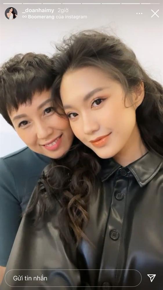 Ảnh hiếm mẹ vợ tương lai Đoàn Văn Hậu, vừa trẻ đẹp lại giàu có-3