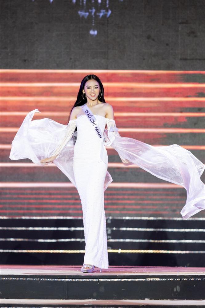 Thêm một pha nghi án váy nhái tại cuộc thi Hoa hậu: Bộ đầm mà Ngân Anh, Hương Giang từng mặc cũng bị đào mộ ngay lập tức-1