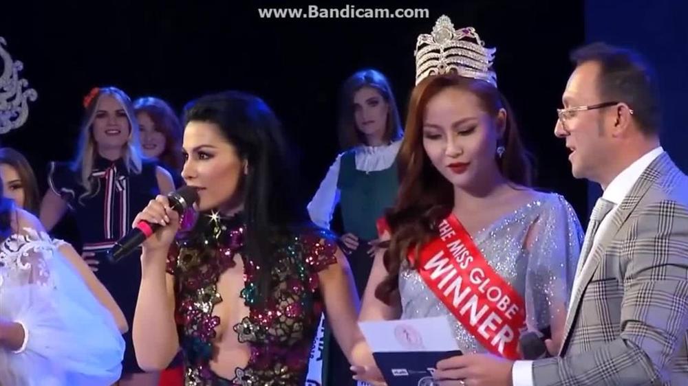 Đỗ Trần Khánh Ngân - Hoa hậu số nhọ nhất thế giới-6