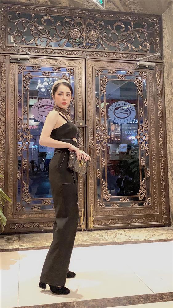 Bạn gái hơn 6 tuổi của Huỳnh Anh: Single mom phẫu thuật thẩm mỹ, body cực sexy-15