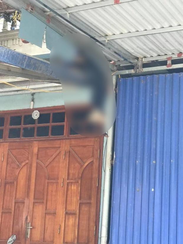 Thái Nguyên: Kinh hoàng ô tô đấu đầu xe máy, một người bị hất văng lên mái nhà tử vong-2