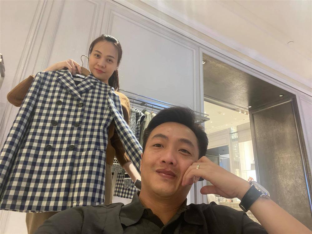 Đàm Thu Trang được chồng tổ chức sinh nhật, hành động với Subeo gây chú ý-3