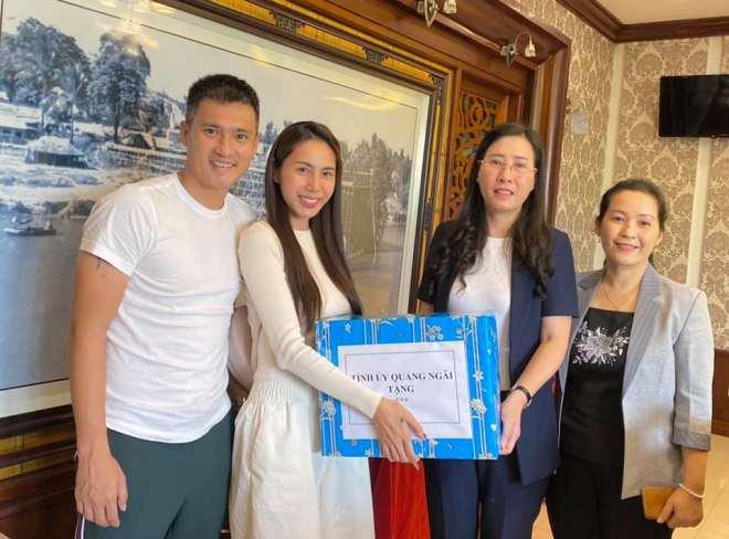 Cạn quỹ 177 tỷ, Thủy Tiên thông báo tự cày cuốc tiếp tục giúp đỡ người dân-4