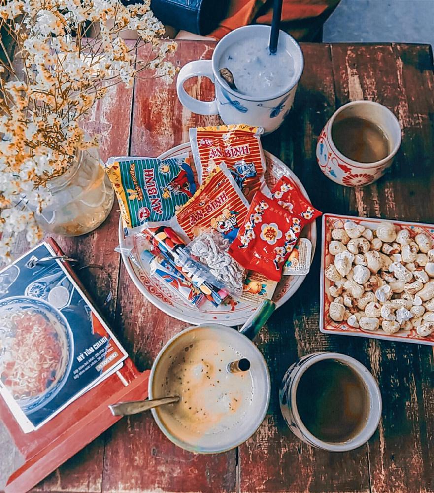 Những quán cafe đẹp lạ núp kỹ trong khu tập thể ở Hà Nội-9