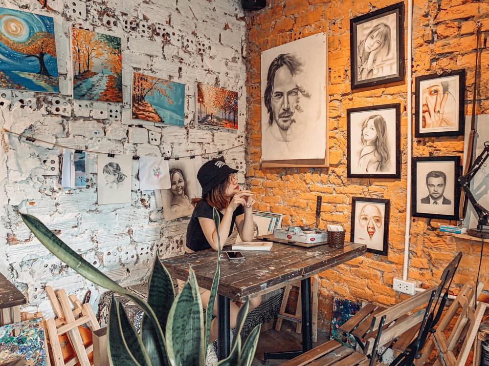 Những quán cafe đẹp lạ núp kỹ trong khu tập thể ở Hà Nội-15