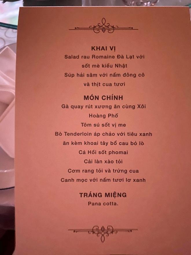 Tiểu Vy, Mỹ Linh khoe vòng 1 căng đét trong lễ cưới Tường San-5