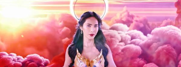 Thủy Tiên nude táo bạo, khoe vòng 3 trong MV tái xuất làng nhạc-1