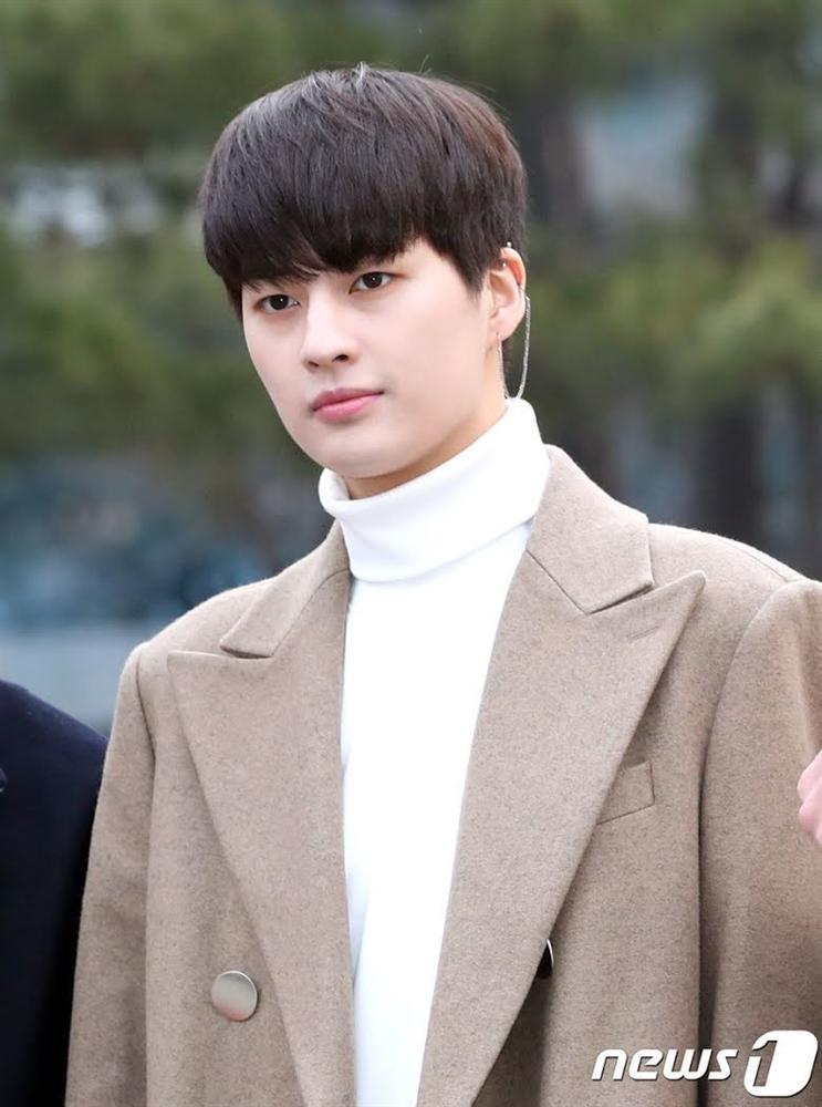 Thêm 2 Idols dính đạn COVID-19, 1 trong số đó bị lây từ đồng đội-2